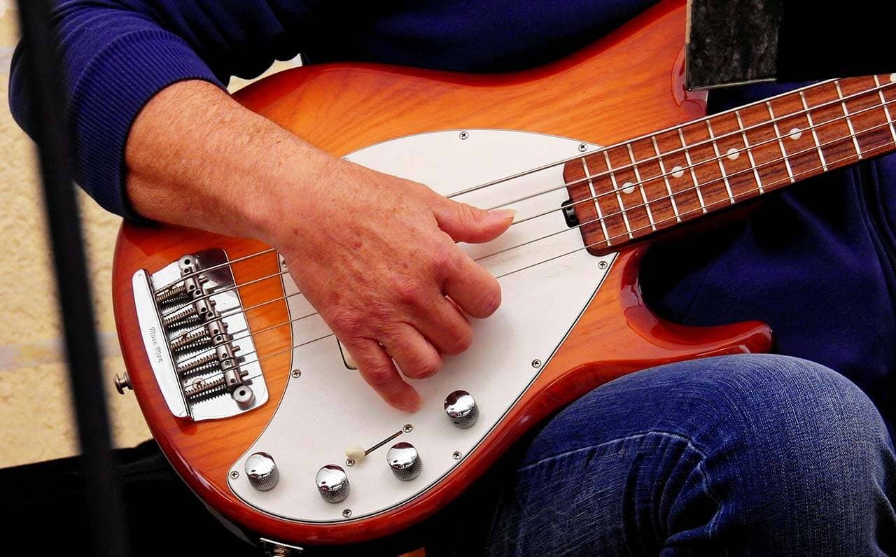 Bass lesson image